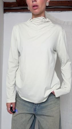 Yaya Women's White Long Sleeve Turtleneck Top
