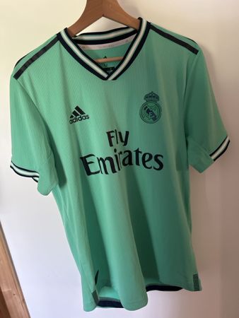 Real Madrid Trikot und Short, Grösse M
