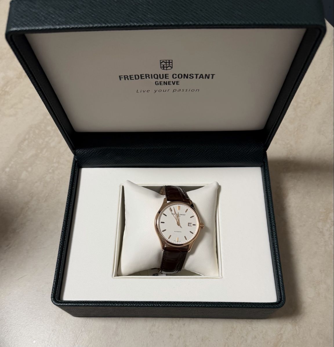 Frederique Constant Orologi: Frederique Constant Classics Index Automatic – Usato da Echandens venduto da palpassure