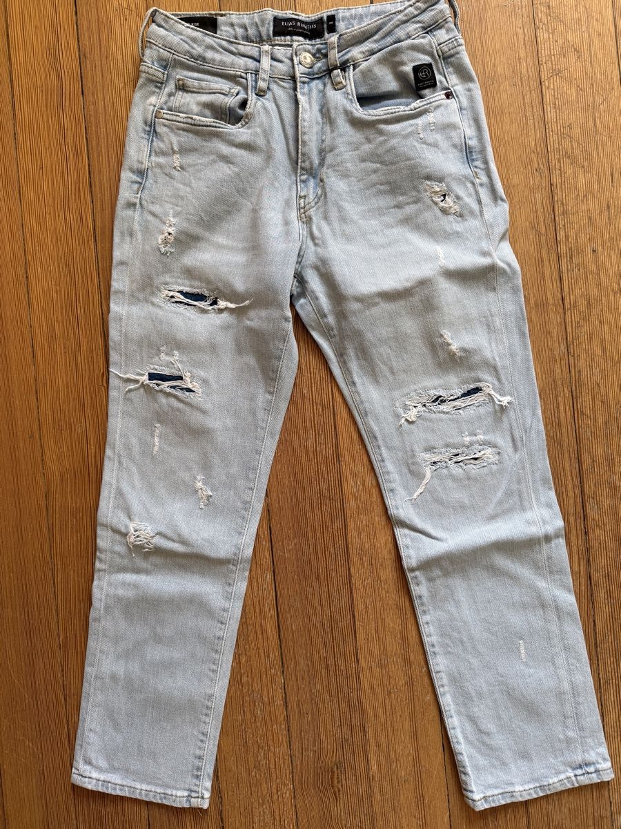 Jeans: Tolle Elias Rumelis Jeans mit destroyed effects – Gebraucht aus Steffisburg von airbrush11
