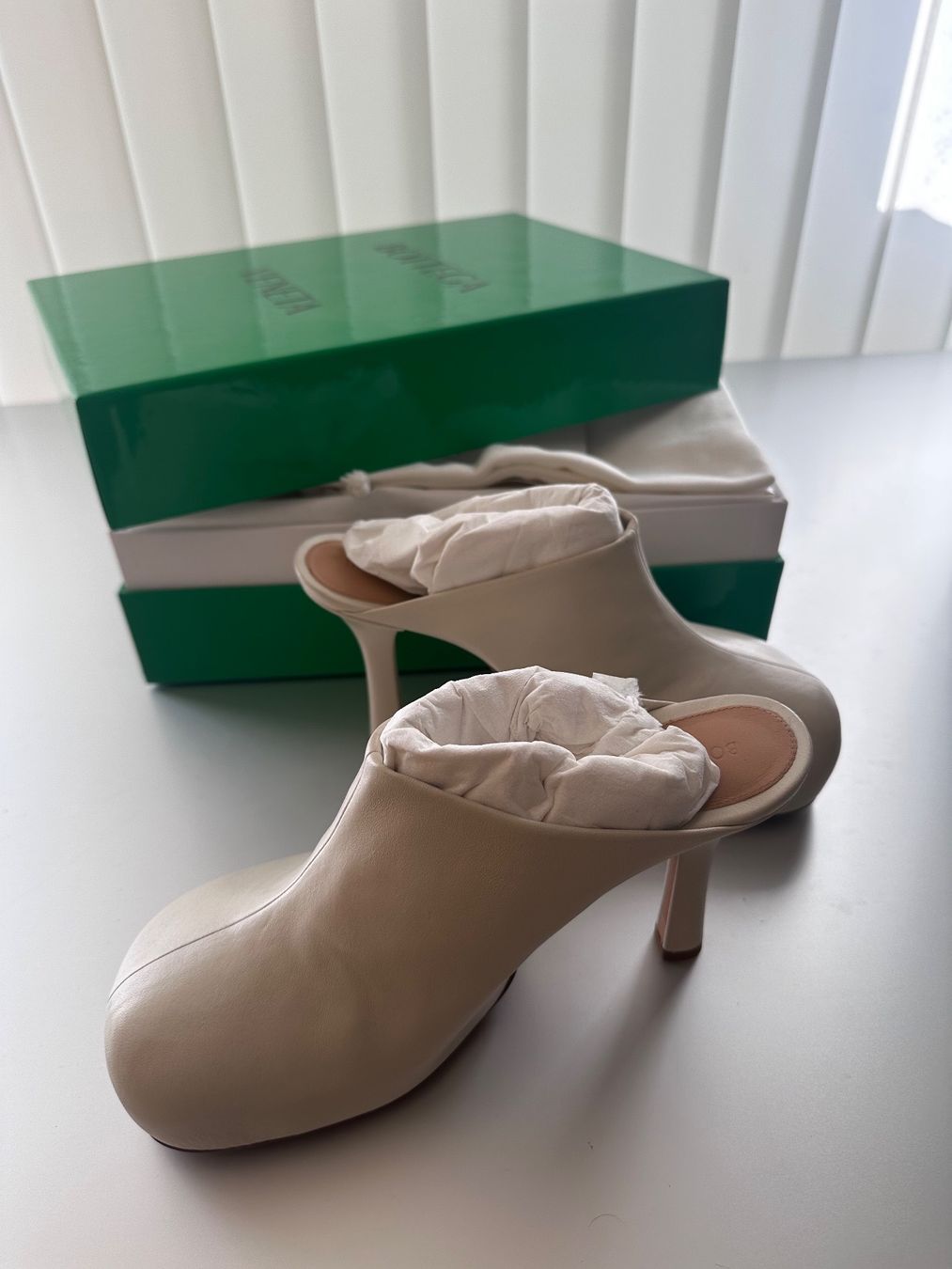 Bottega Veneta Scarpe da donna: NEW/Bottega Veneta mule/37.5 – Nuovo (secondo la descrizione) da Basel venduto da TIMELESS-FASHION 1