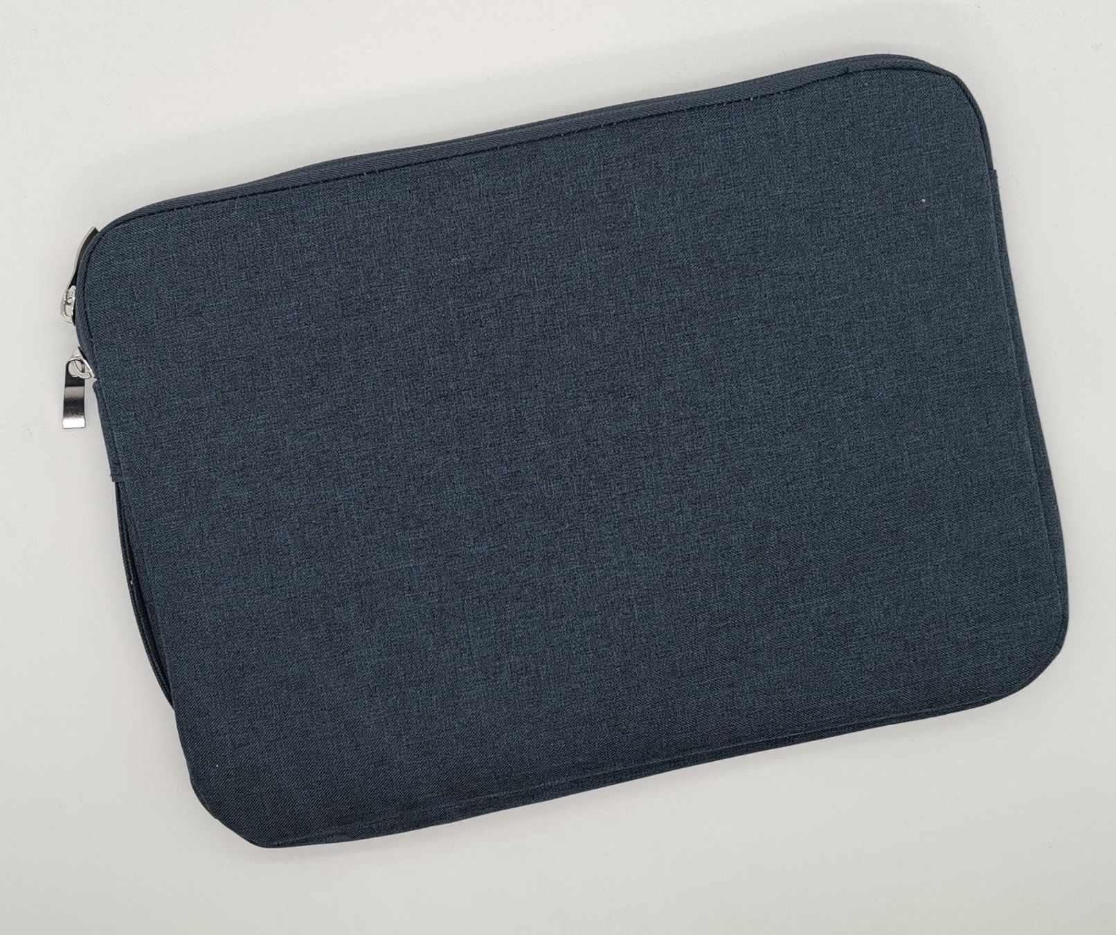 Borse: Microsoft Surface Pro Tasche - dunkel blau / 13" / 12.3" – Nuovo (secondo la descrizione) da Niederglatt ZH venduto da K1r7 4