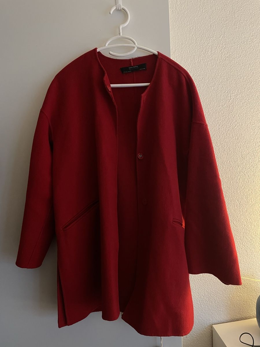 Zara Cappotti: Red short zara coat – Usato da Zürich venduto da joshasu