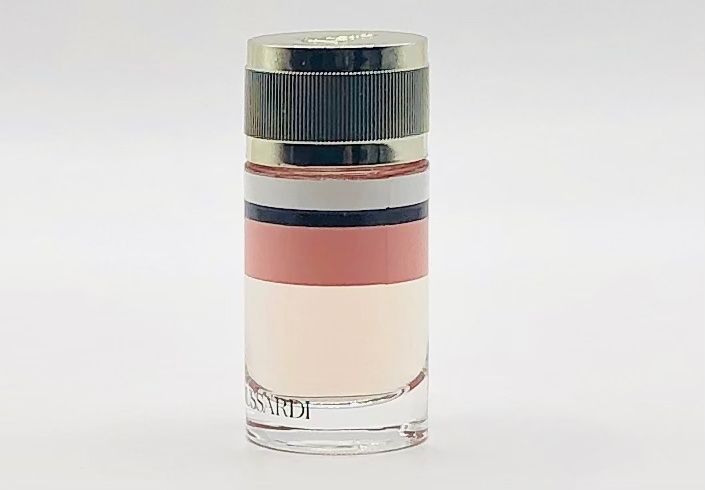 Parfum & Eau de Toilette: Miniature Trussardi - Trussardi Eau de Parfum 7 ml – Gebraucht aus Fully von  1