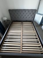 Polsterbett mit Rückenwand