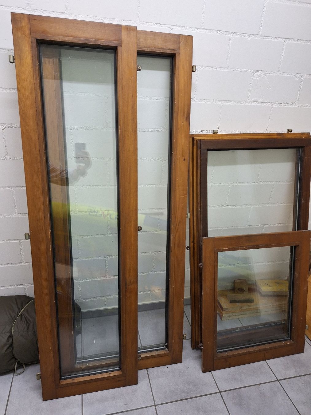 Finestre: 4 Stk Vintage Holzfenster – Usato da Sursee venduto da Schuepbi 1
