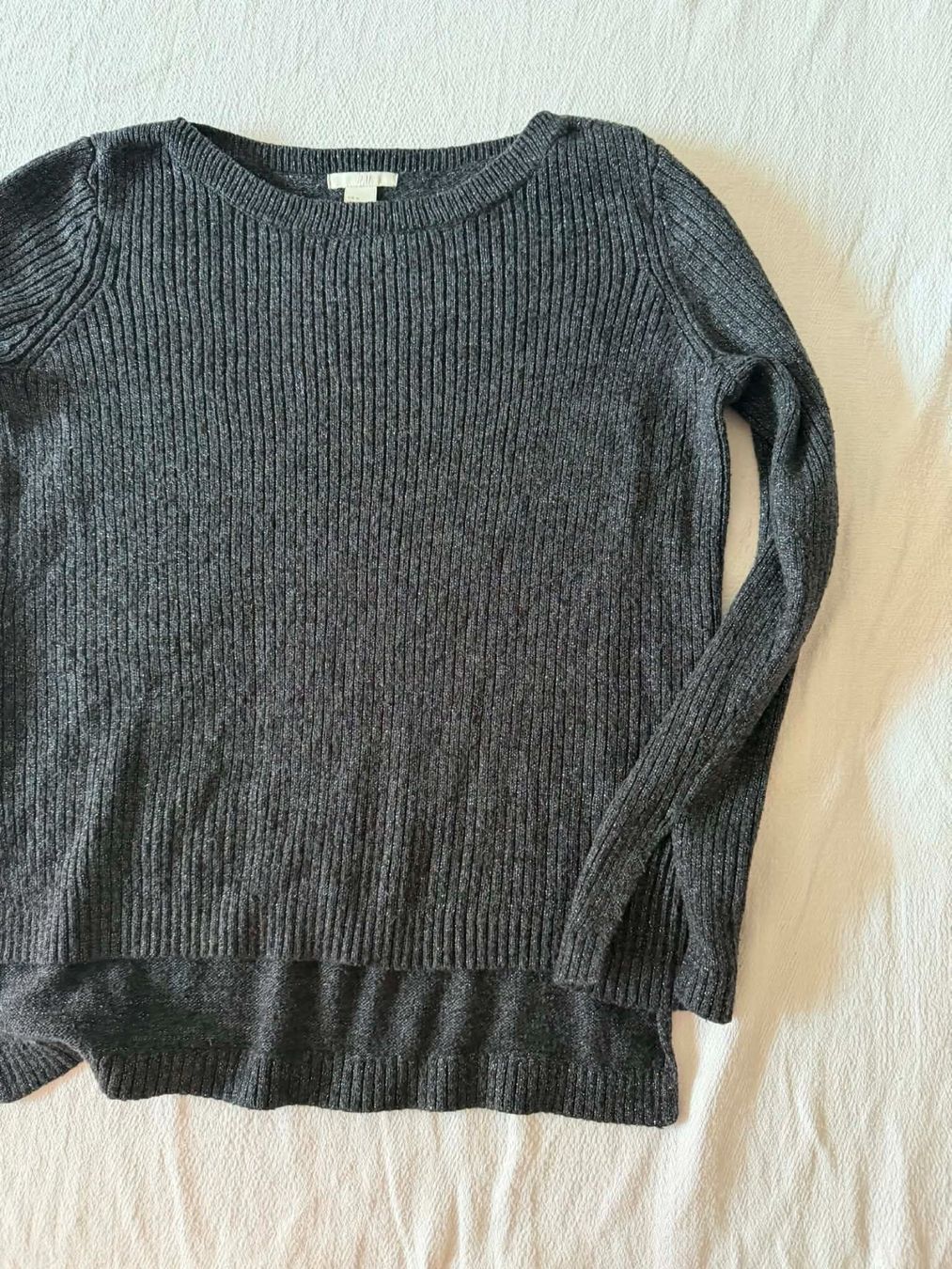 H&M Pullover & Sweatshirts: Strickpullover in Grau, Grösse M  📌 – Gebraucht aus Riehen von ann_76jw 1