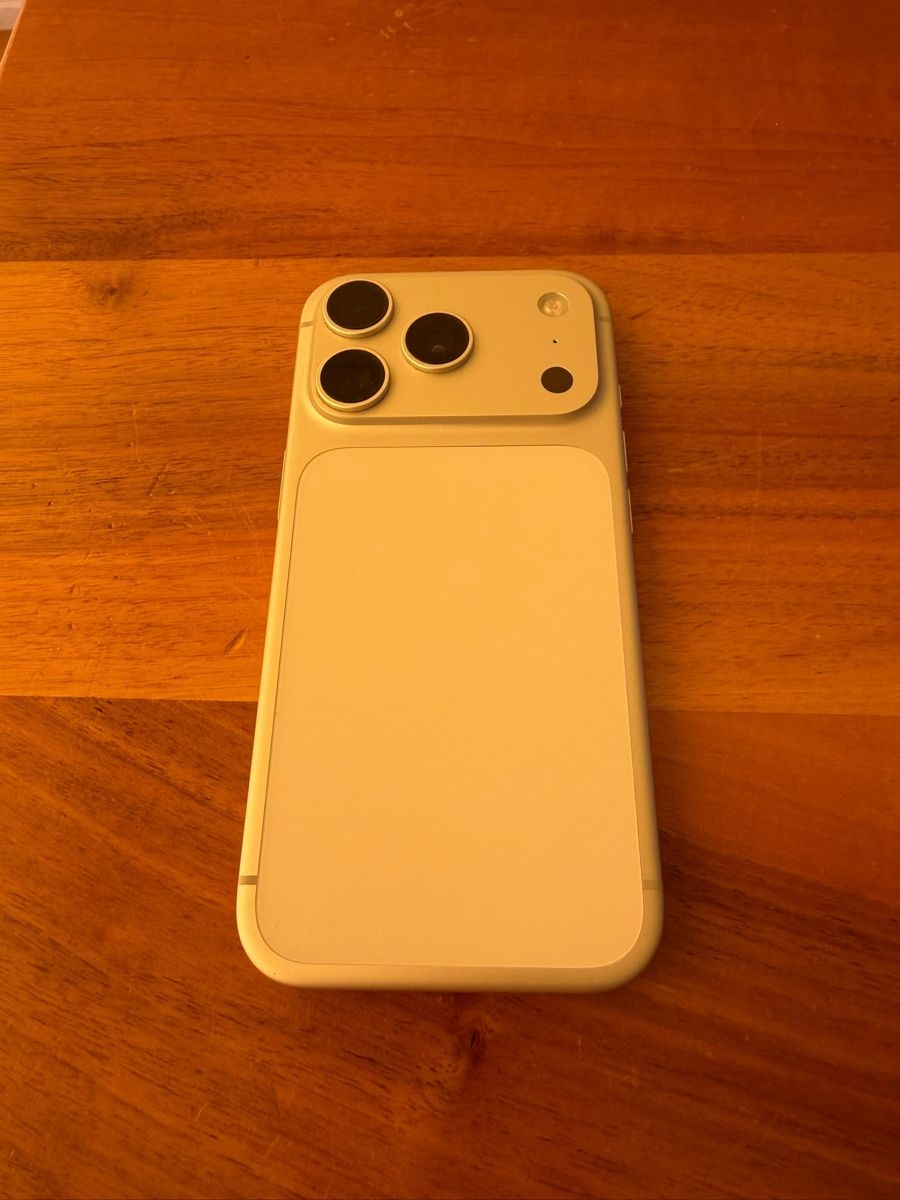 Apple Handys / Smartphones: Iphone 17 PRO – Gebraucht aus Niederwangen BE von RealAlpina 1