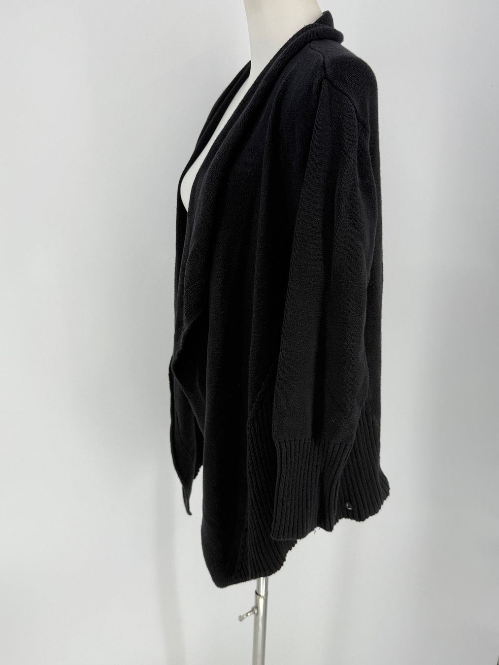 Cecil Pullover & Sweatshirts: Strickcardigan/ Strickjacke Gr. XL von Cecil – Gebraucht aus Auenstein von moin. 1