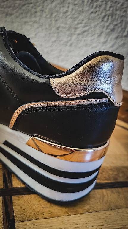 Damenschuhe: SNEAKERS Venice Chunky mit Gold Grösse 40 – Neu (gemäss Beschreibung) aus Näfels von AllerleiCH 4