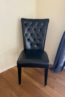 6 Essstühle  schwarz gepolstert mit Knopfheftung