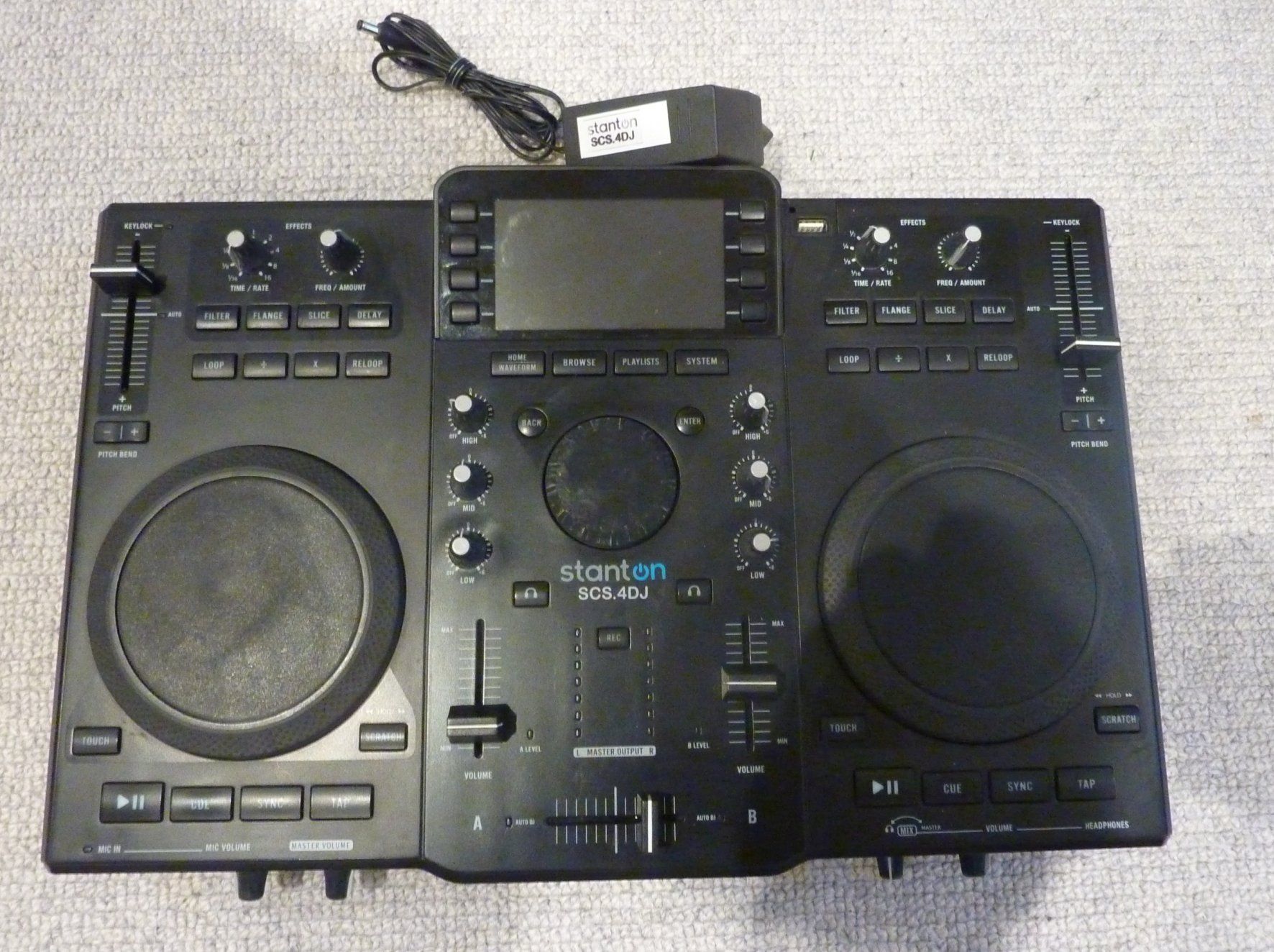 Stanton Console di mixaggio: DJ Controller Stanton SCS.4DJ gebraucht funktionsfähig – Usato da Bonaduz venduto da Mikebond