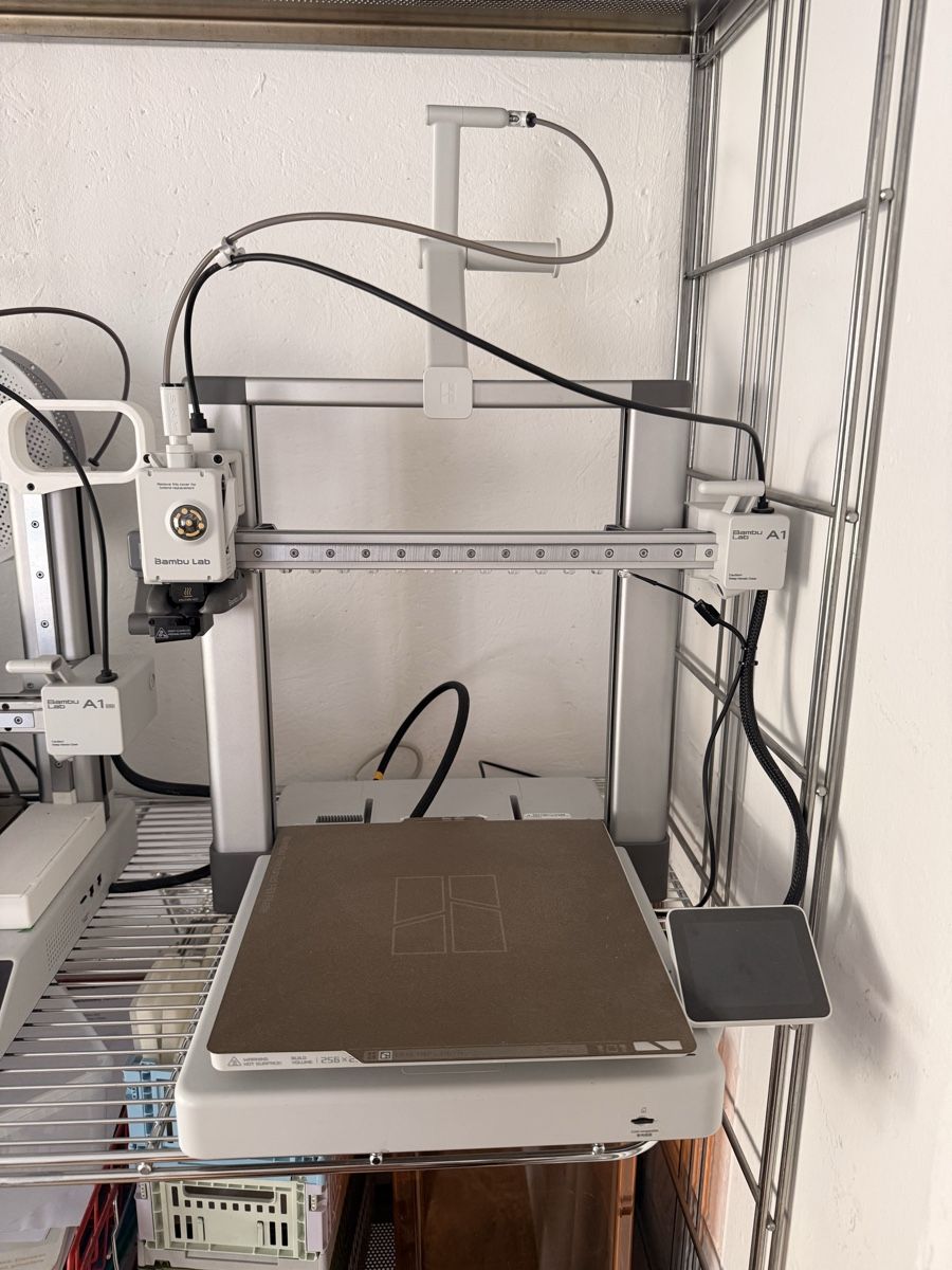 Bambu Lab 3D Drucker: 3D Drucker Bambu Lab A1 guter Zustand – Gebraucht aus Bern von Niwel95 3