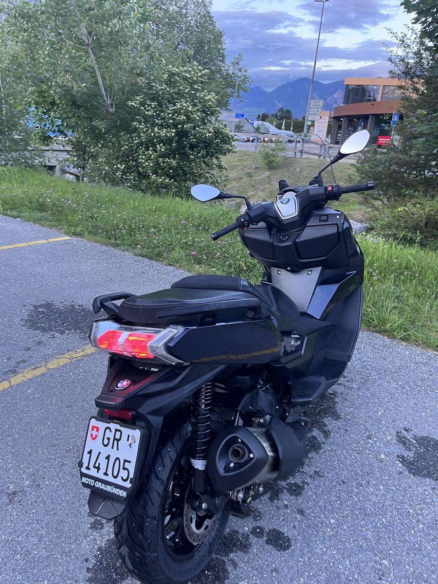 BMW Scooter: Bmw C400 GT – Usato da Domat/Ems venduto da Opmofe 2