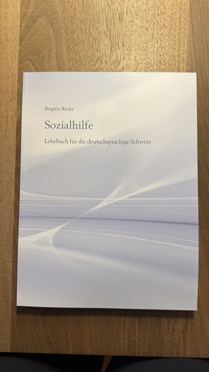 Libri: Sozialhilfe - Lehrbuch Brigitte Rinke – Nuovo (secondo la descrizione) da Fehraltorf venduto da ali_8wp6