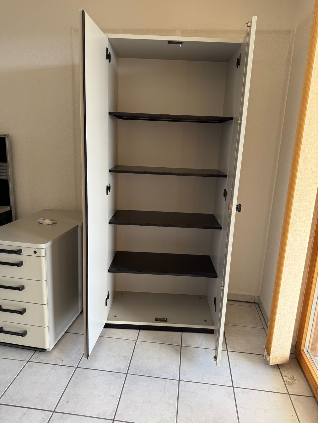 Schränke: Büroschrank / Aktenschrank – Gebraucht aus Goldach von Natalie012 1