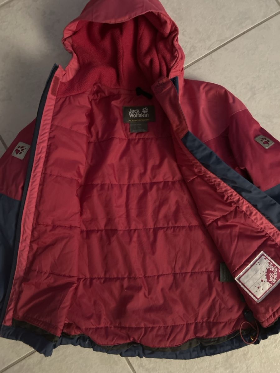 Jack Wolfskin Giacche & Cappotti: Jack Wolfskin Winterjacke Gr 140 – Usato da Lostorf venduto da Venice16 1