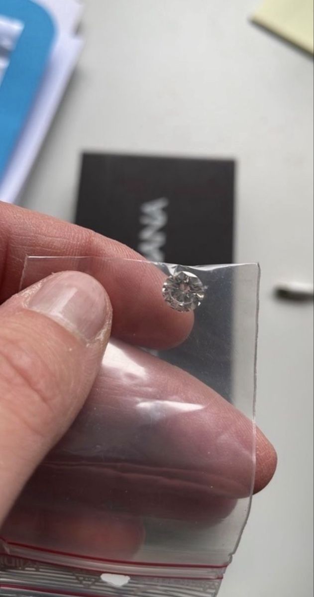 Sonstiger Schmuck: Diamant ideal für Verlobungsring oder Schmuck – Gebraucht aus Aristau von cherry-berry