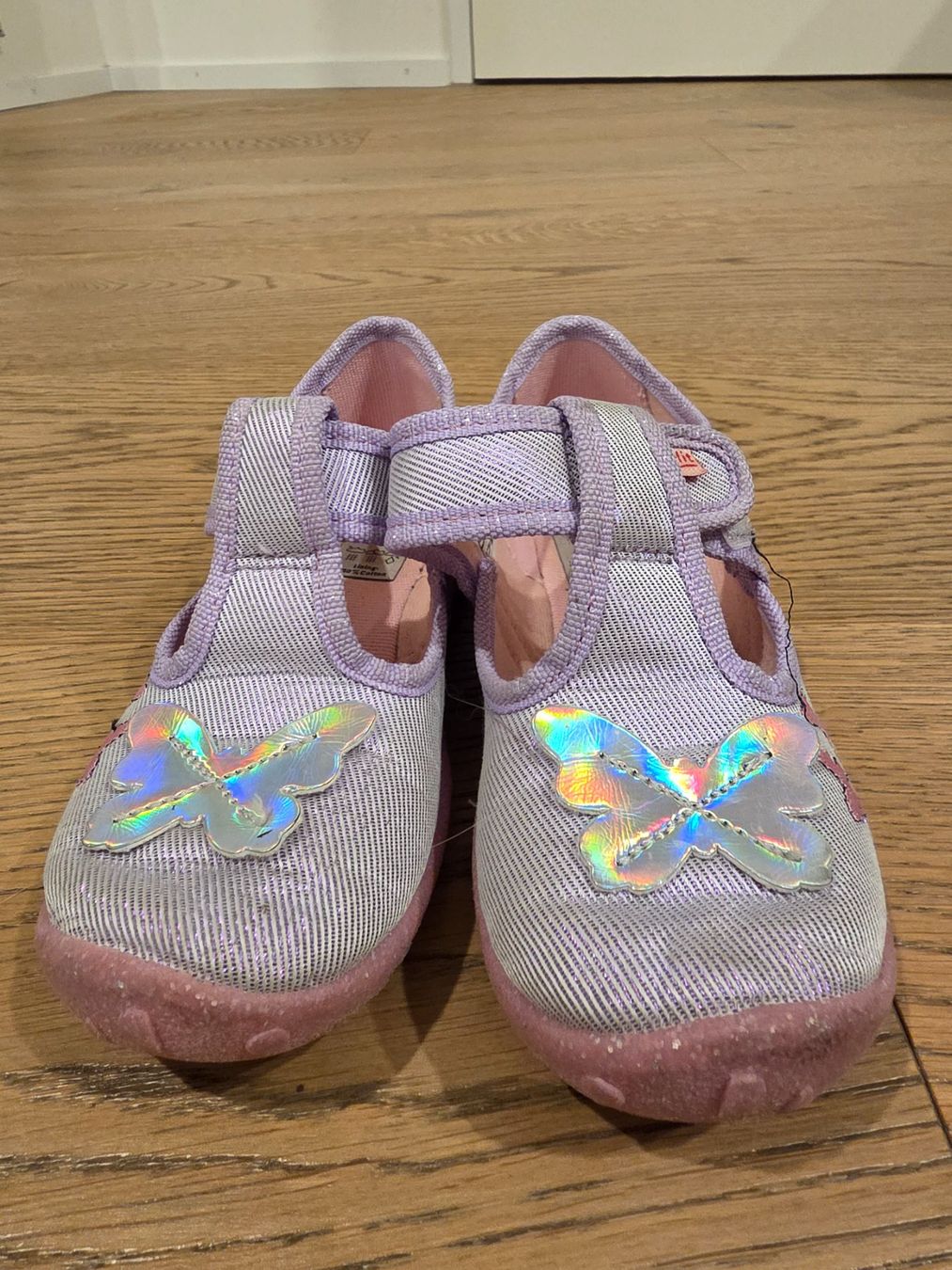 Superfit Chaussures filles: Mädchen Hausschuhe Superfit Grösse 26 – D'occasion à Bülach par tet_nq2w