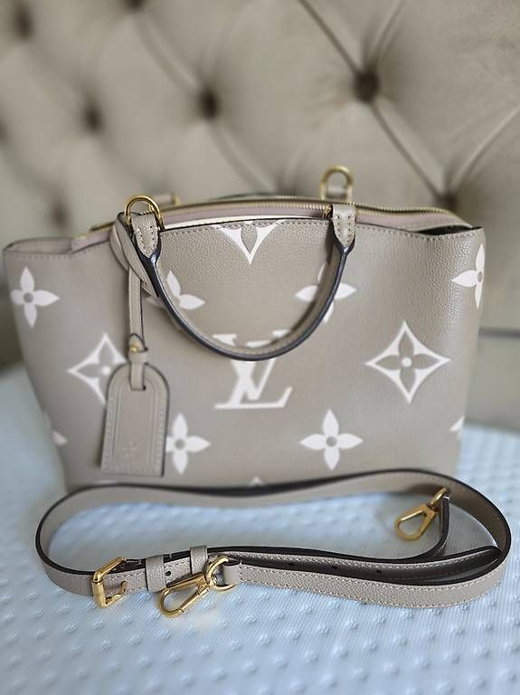 Louis Vuitton Taschen für Damen: Louis Vuitton Petit Palais PM Monogram Empreinte – Gebraucht aus Vogelsang AG von bia_ms5k 3