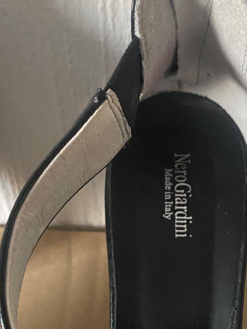 Scarpe da donna: Chaussure Sandales NeroGiardini taille 38 – Usato da Peseux venduto da Chimon59 3