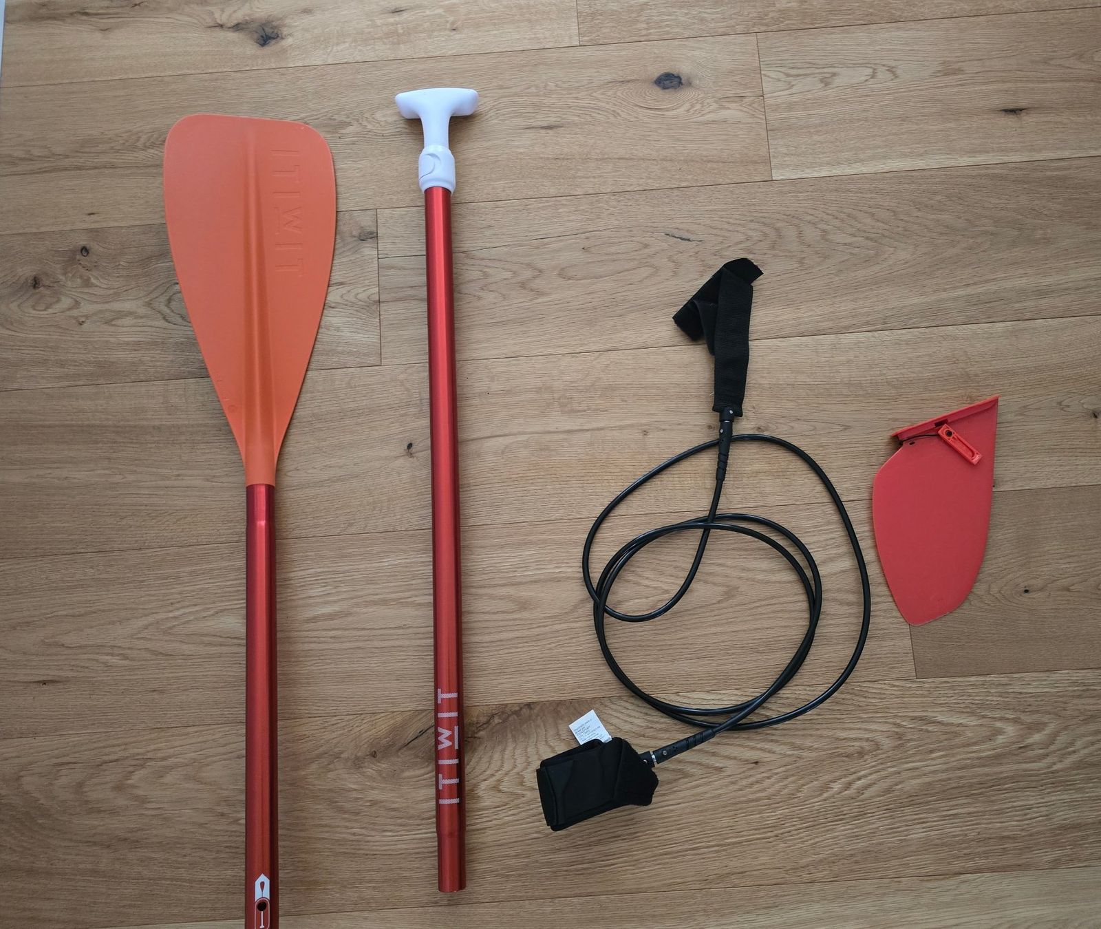 Decathlon Planches de surf: Itiwit 11' Touring Stand Up Paddle – D'occasion à Mettmenstetten par schiti4 3