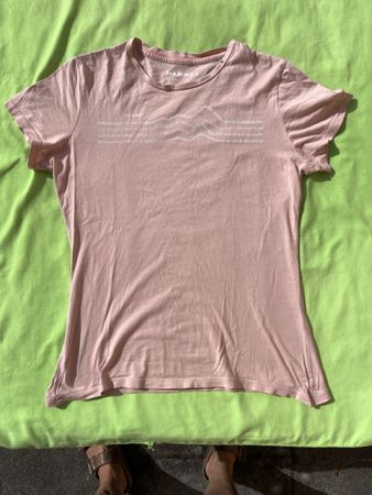 6 Damen T-shirts in Grösse S/M, top Zustand
