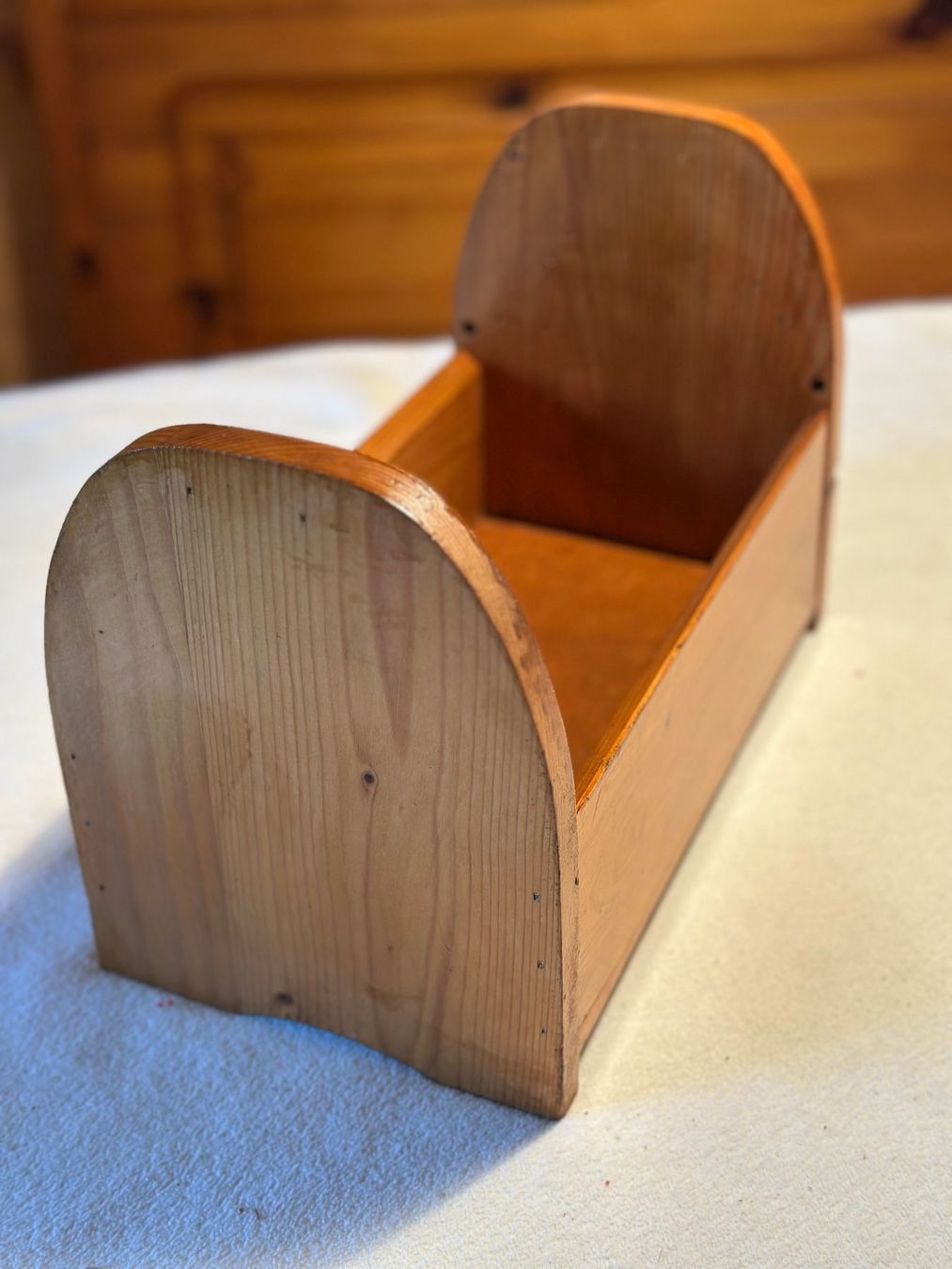 Case e mobili per bambole: Lit en bois pour maison de poupée – Usato da Ste-Croix venduto da mjmg 2
