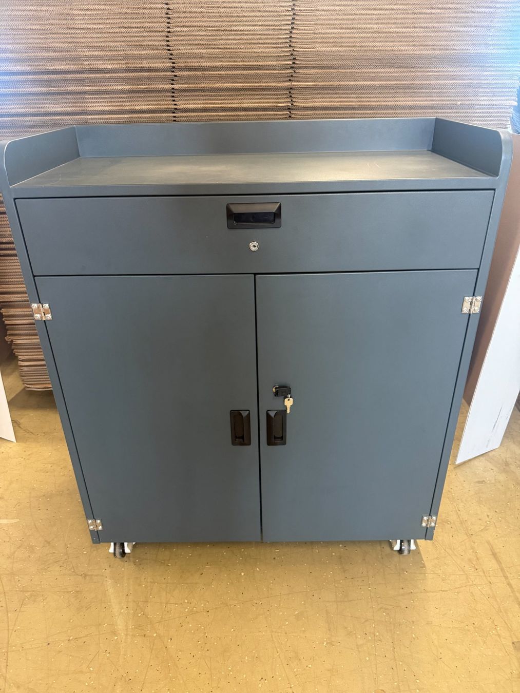 Cassettiere: Servicestation "Gastro Pro", anthrazit, 100x45x120cm – Usato da Triengen venduto da Michele-G 1