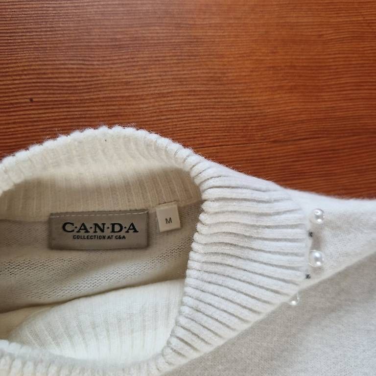 C&A Maglioni & Felpe: Weisser Pullover mit Perlen Gr. M – Nuovo (secondo la descrizione) da Muttenz venduto da bebbi523 1