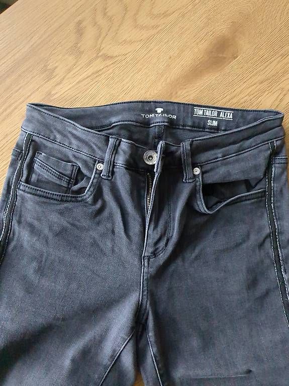 Jeans: Jeans Grösse 27/32 – Usato da St. Gallen venduto da tj19 1