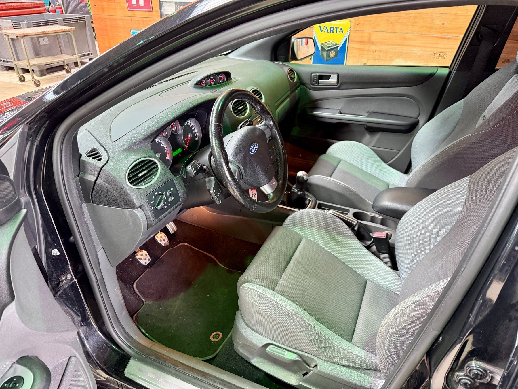 Ford Automobili: Ford Focus ST – Usato da Gretzenbach venduto da GarageMeilenweit 4