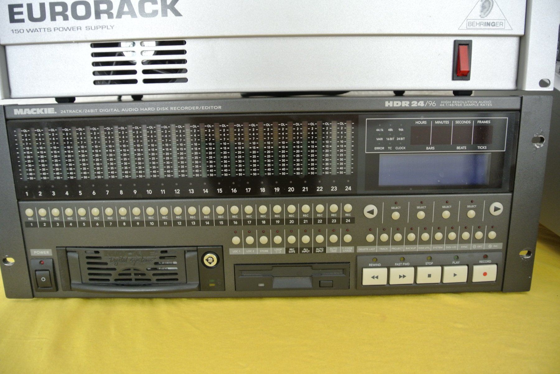 Console di mixaggio: Recording Einheit Analog Digital Analog – Usato da Unterkulm venduto da Bmaori 2