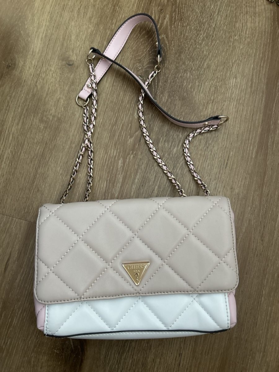 Guess Borse da donna: Guess Tasche – Nuovo (secondo la descrizione) da Obergerlafingen venduto da jel_p8s9