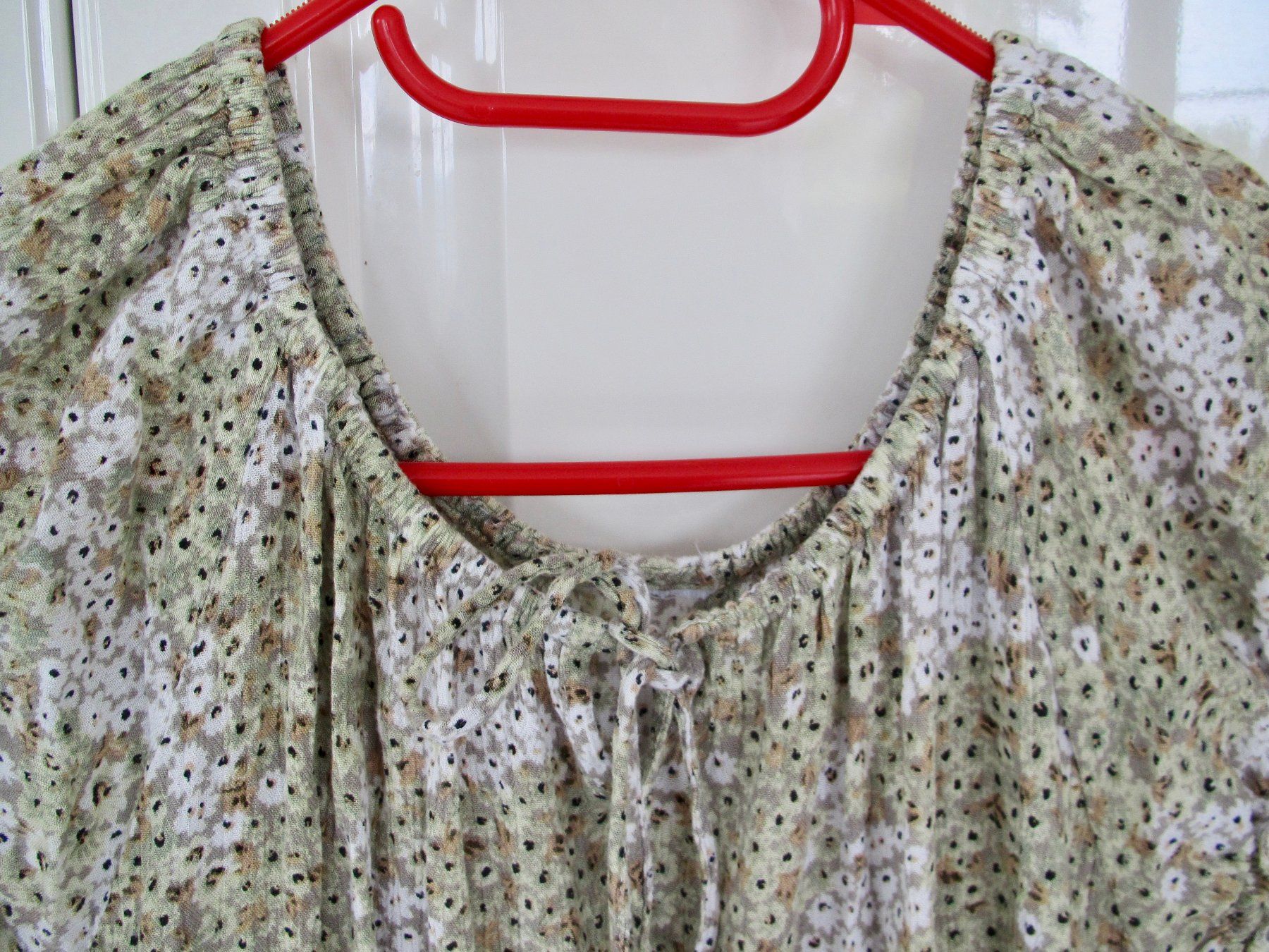 Vestiti: ROBE D'ETE  VISCOSE – Usato da Murten venduto da Selliot 1