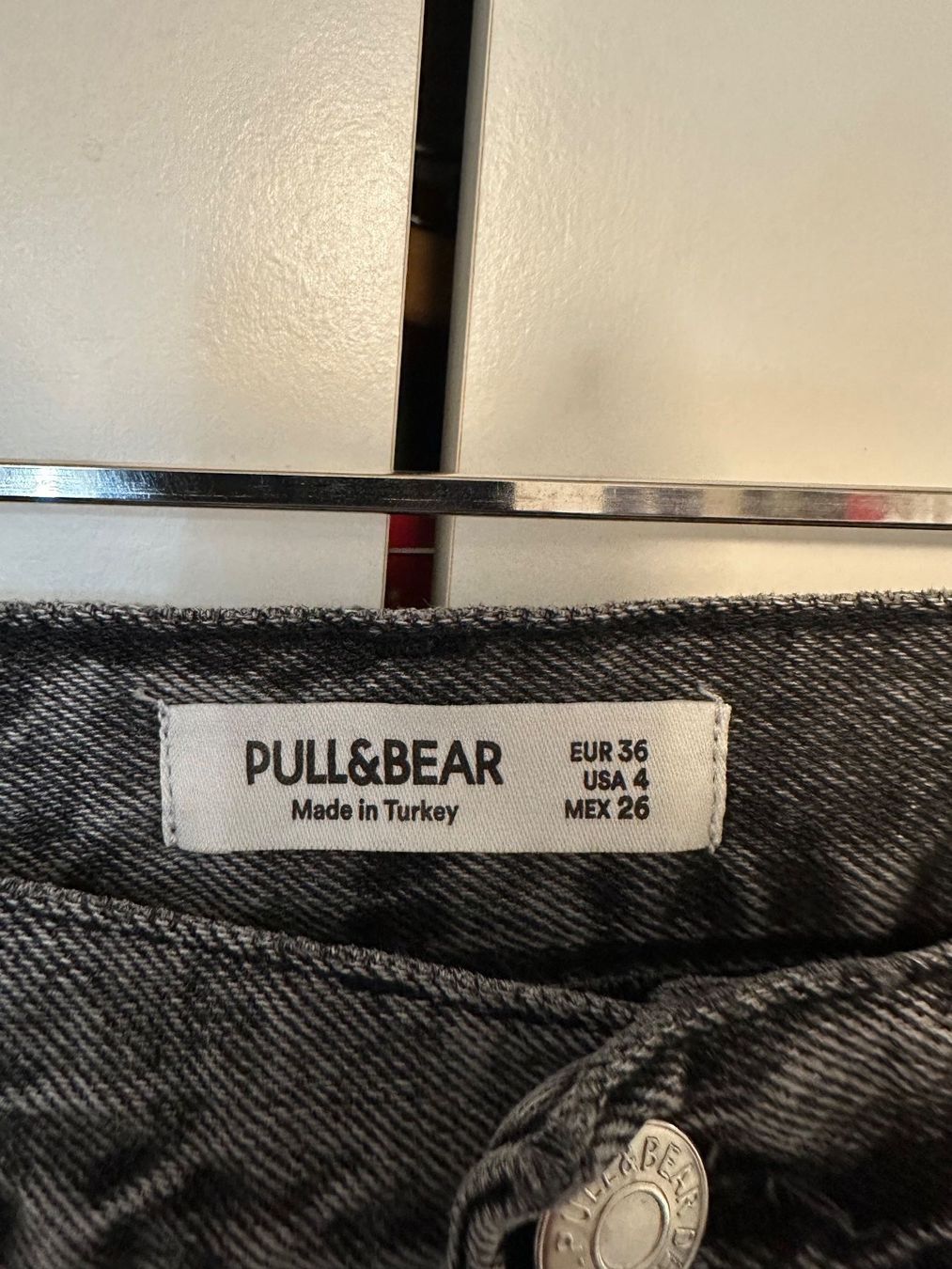 Pull&Bear Jeans: Schwarz-Graue Pull&Bear Jeans (36) – Nuovo (secondo la descrizione) da Schaan venduto da Hermine2018 1
