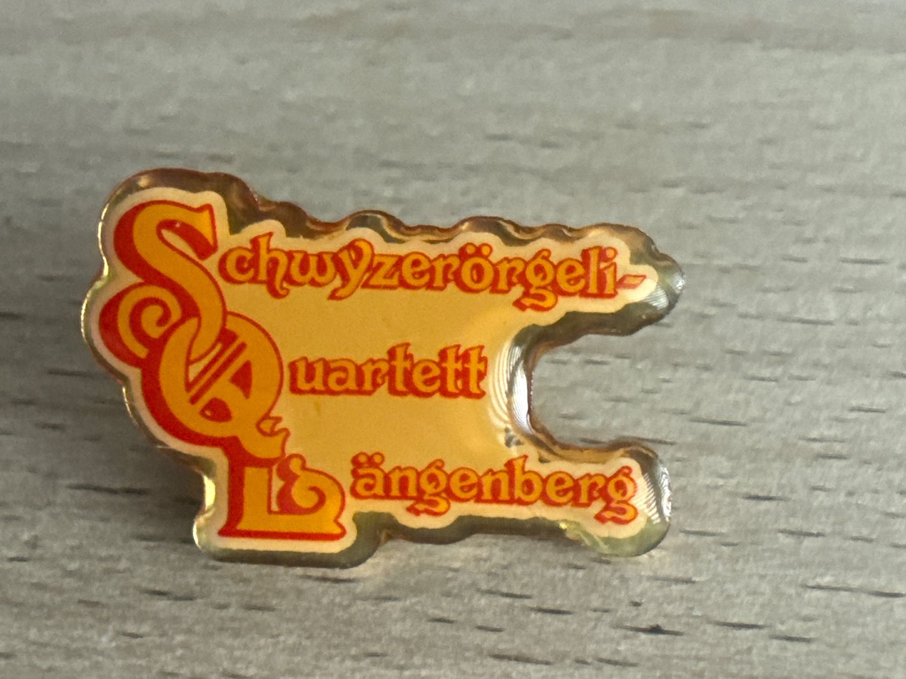 Placchette & Badge: Pin Schwyzerörgeli Quartett Längenberg – Usato da Glattbrugg venduto da Schweigmatt