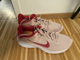 Nike Flex Damen Sneaker Gr. 37.5 Neu