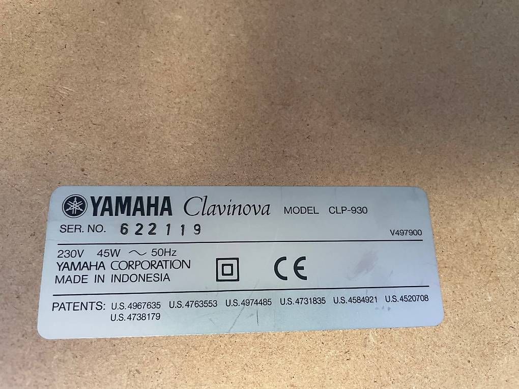 Strumenti musicali: YAMAHA Clavinova CLP-930 – Usato da Solothurn venduto da jon_kmj6 4