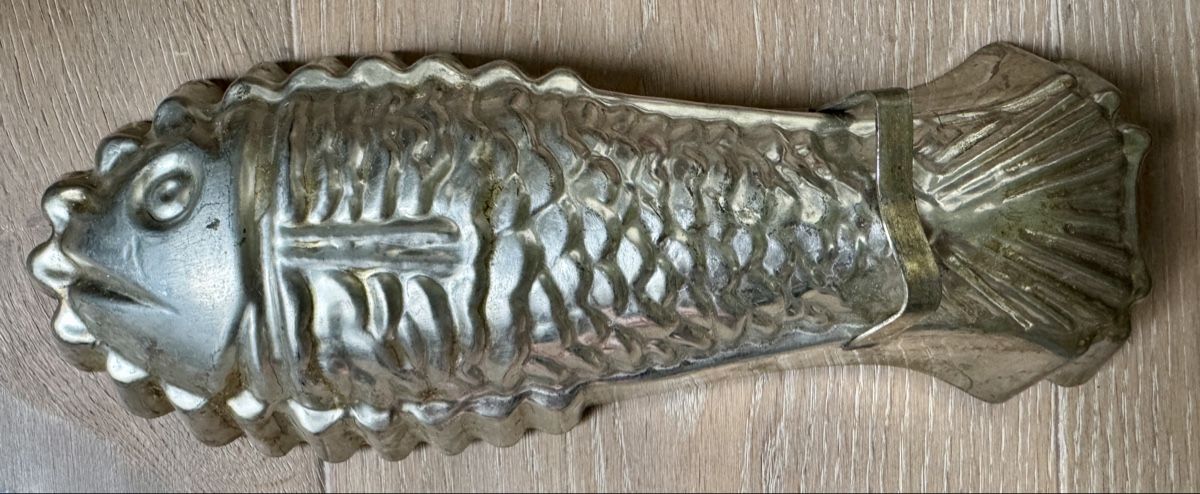Backformen: Antike Backform Fisch Weissblech 26 cm – Gebraucht aus Rothrist von Luckywinner