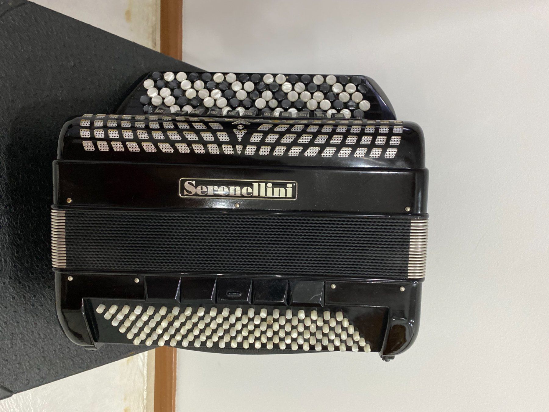Strumenti musicali: Akkordeon chromatisch Serenellini – Usato da Zürich venduto da baumusik 7