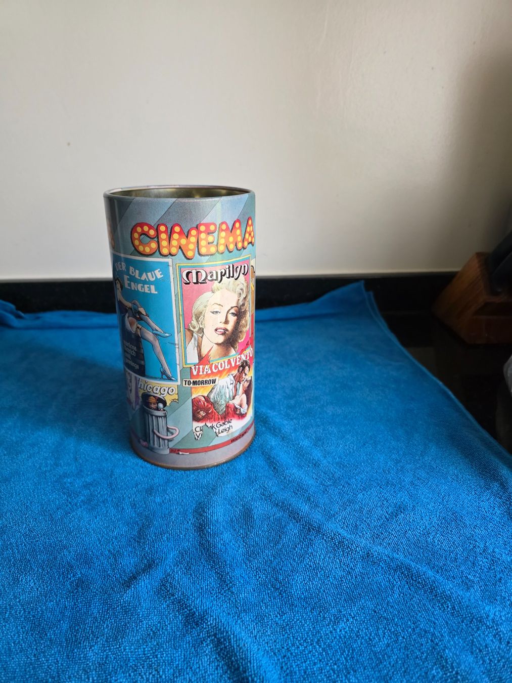 Contenitori & Simili: Alte Blechdose Motiv Cinema – Usato da Villmergen venduto da stier74 1