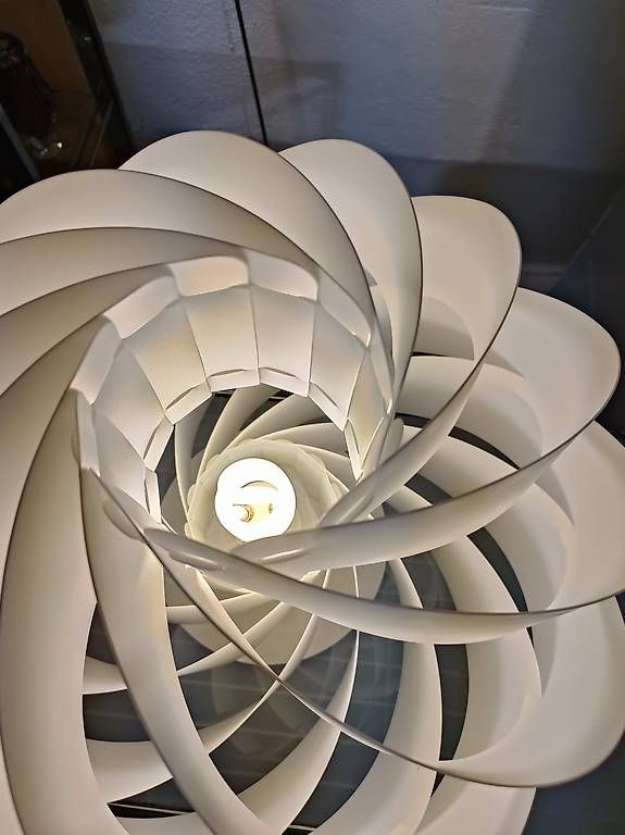 Lampade: Design Lampe retro Look – Usato da Winterthur venduto da style-and-design.zrh 2
