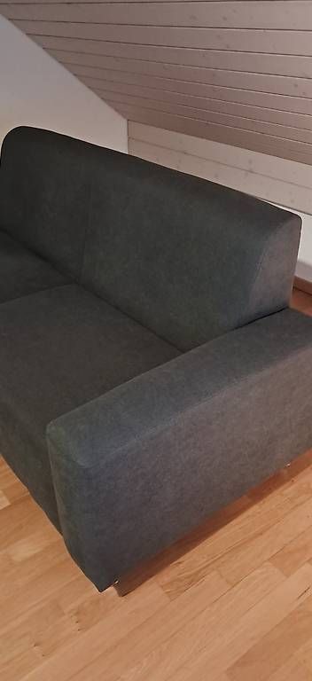 Sofas: 2x 3er Sofa Stoffbezug Dunkelgrau – Gebraucht aus Oberbipp von auktion5 3