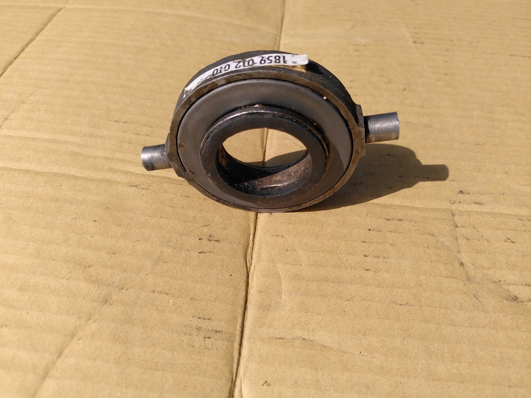 Bucher Alle Maschinen: Mag Motor Ausdücklager – Gebraucht aus Bassecourt von Jumat 1