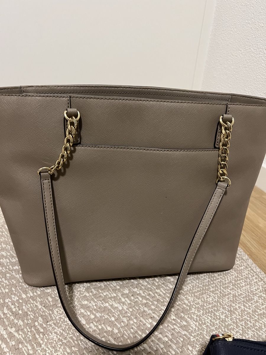 Sacs: Michael Kors Handtasche – D'occasion à Thalwil par and_nb7r 7