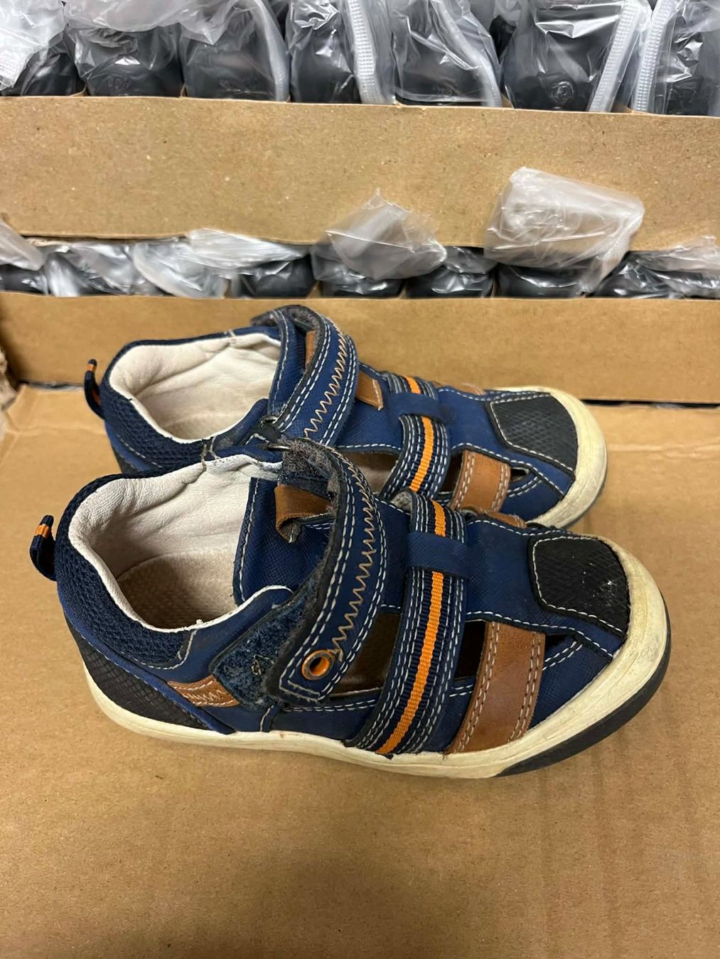 Schuhe für Jungen: Sandalen – Gebraucht aus Merenschwand von ter_5tgt