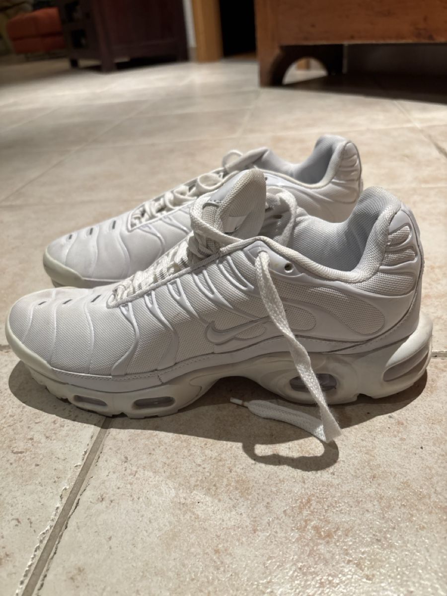Nike Scarpe da uomo: Nike Air 44 – Usato da Blonay venduto da Ollorvi 2