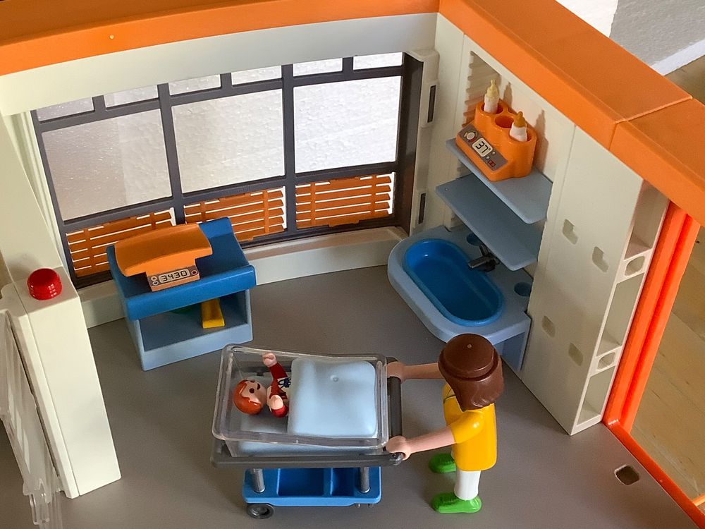 ② Playmobil 6657 Hôpital pédiatrique aménagé — Jouets