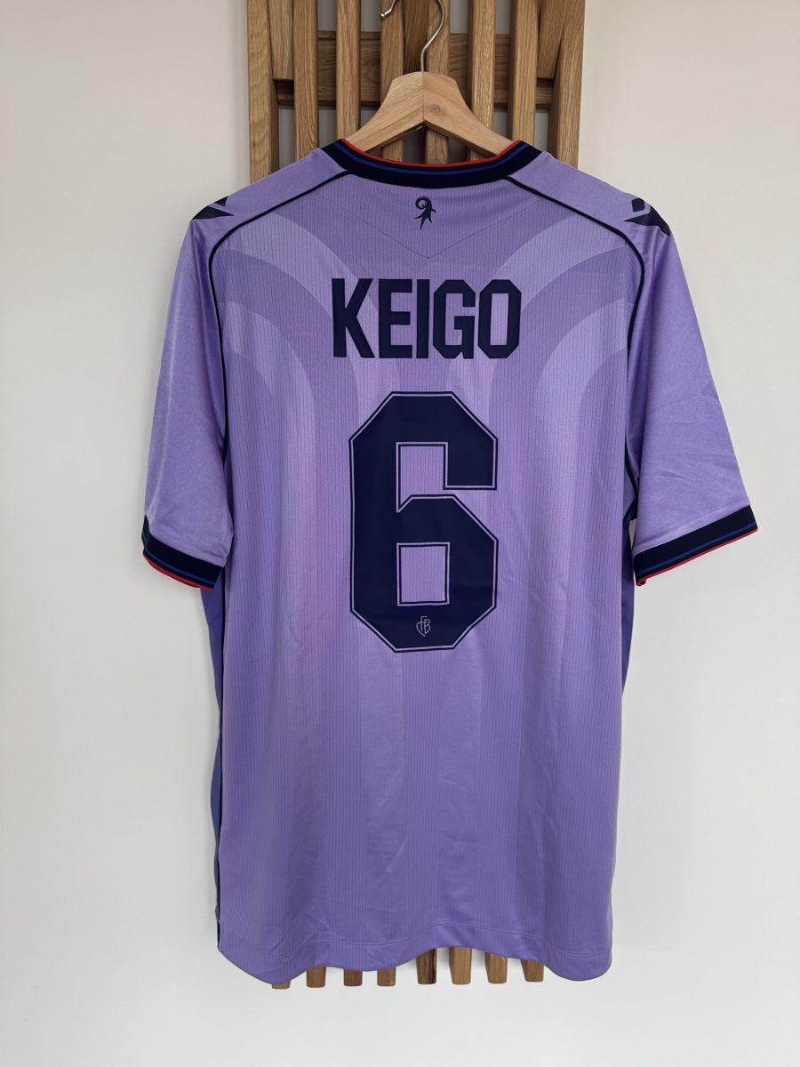 Canottiere & Pantaloni: FC Basel Keigo #6 XXL Top Zustand – Nuovo (secondo la descrizione) da Dornach venduto da PatitoRK9